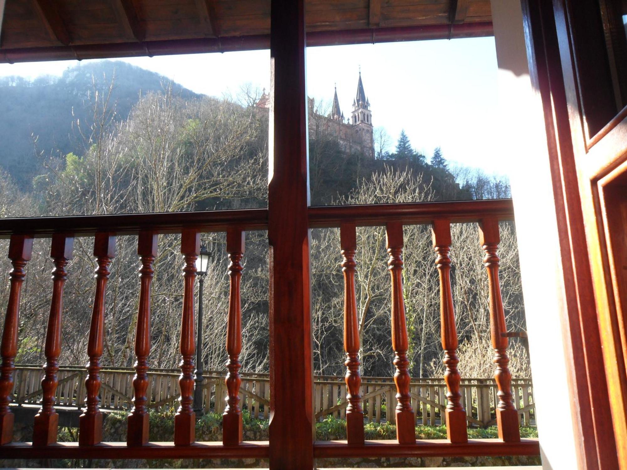 Casa Villaverde Covadonga Exteriör bild